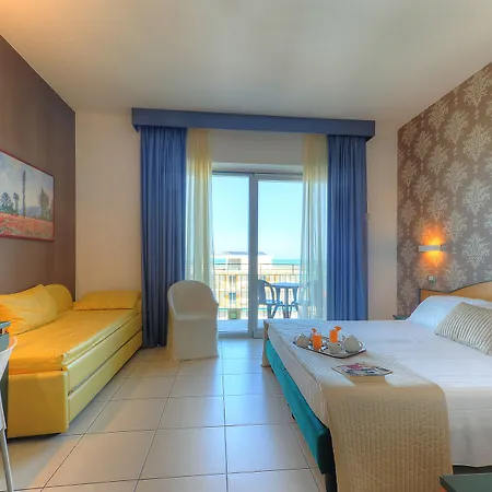 索尔酒店 酒店 Montesilvano Marina